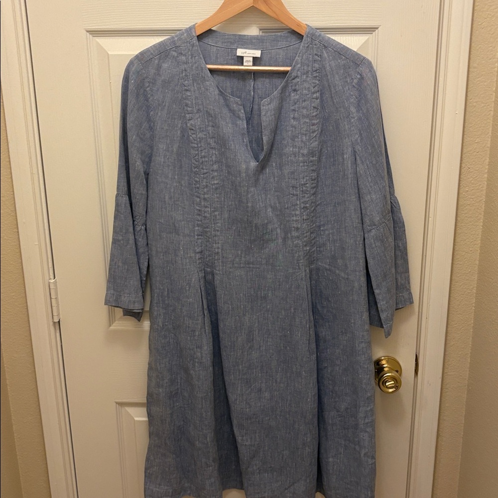J. Jill Love Linen Top in Chambray Blue - Picture 2 of 3